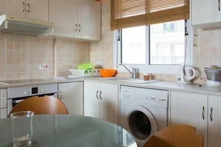 Eden Apartment *